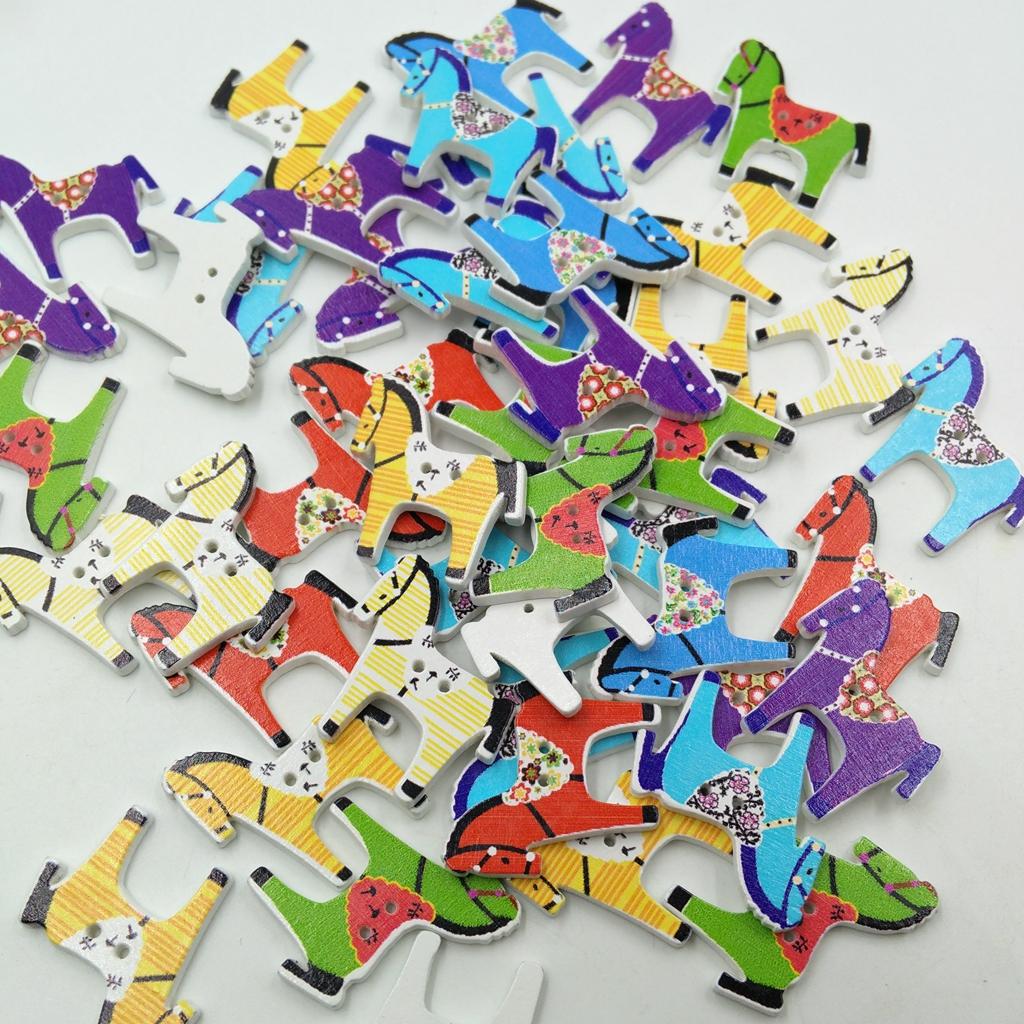 50pcs Handmade Horse Shaped Wood Buttons Cartoon Fastener Sewing Buttons DIY