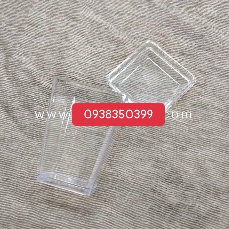 Ly nhựa mousse vuông BN24