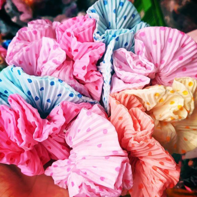 Cột tóc scrunchies bản to