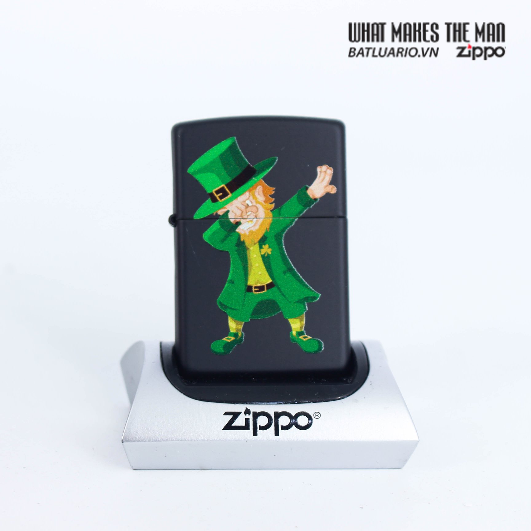Bật Lửa Zippo 49124 – Zippo Dabbing Leprechaun Black Matte