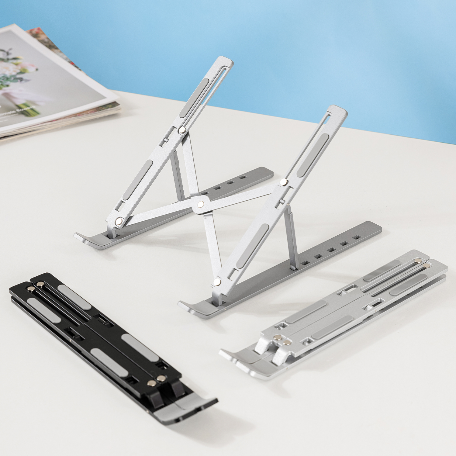 Giá Đỡ Laptop Hợp Kim Nhôm Cao Cấp Gấp Gọn Kèm Túi Đựng, Giúp Tản Nhiệt Laptop, Macbook, Ipad, Máy Tính Xách Tay Vị Trí Điều Chỉnh Nhiều Góc Độ Deli VS780 - Chống Mỏi Cổ, Vai, Gáy - Hàng Chính Hãng