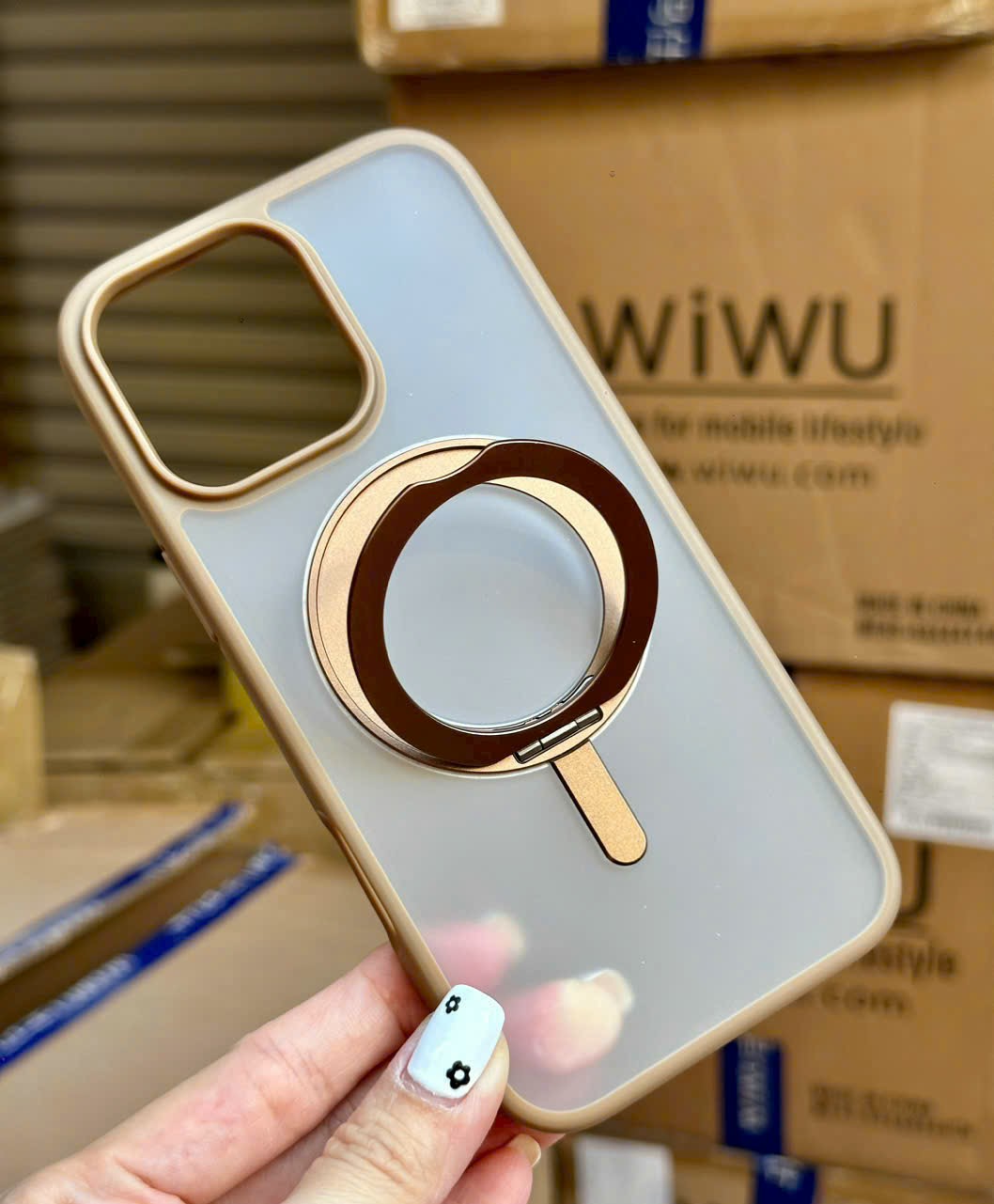 Ốp nhám viền TPU HYBIR cao cấp, hỗ trợ từ tính có chân đế xoay 360 độ dành cho iphone 16pro – 16promax – Hàng chính hãng