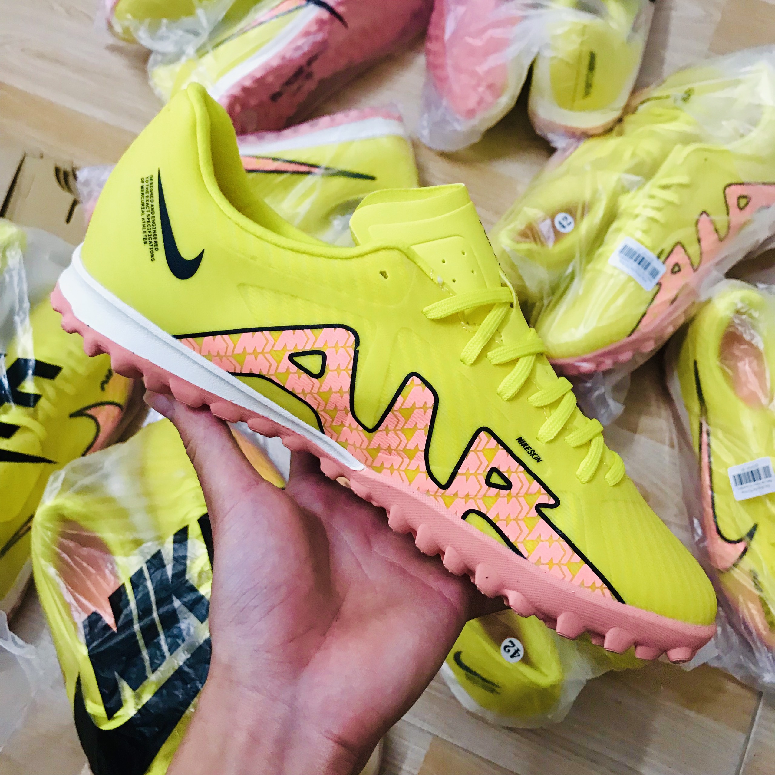 Giày đá bóng NK Zoom Mercurial Vapor 15 Academy TF chuyên sân 5, 7 người