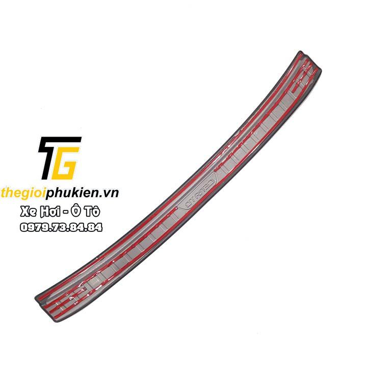 Bộ Ốp bậc cốp Kia Cerato 2019-2021 vân Carbon