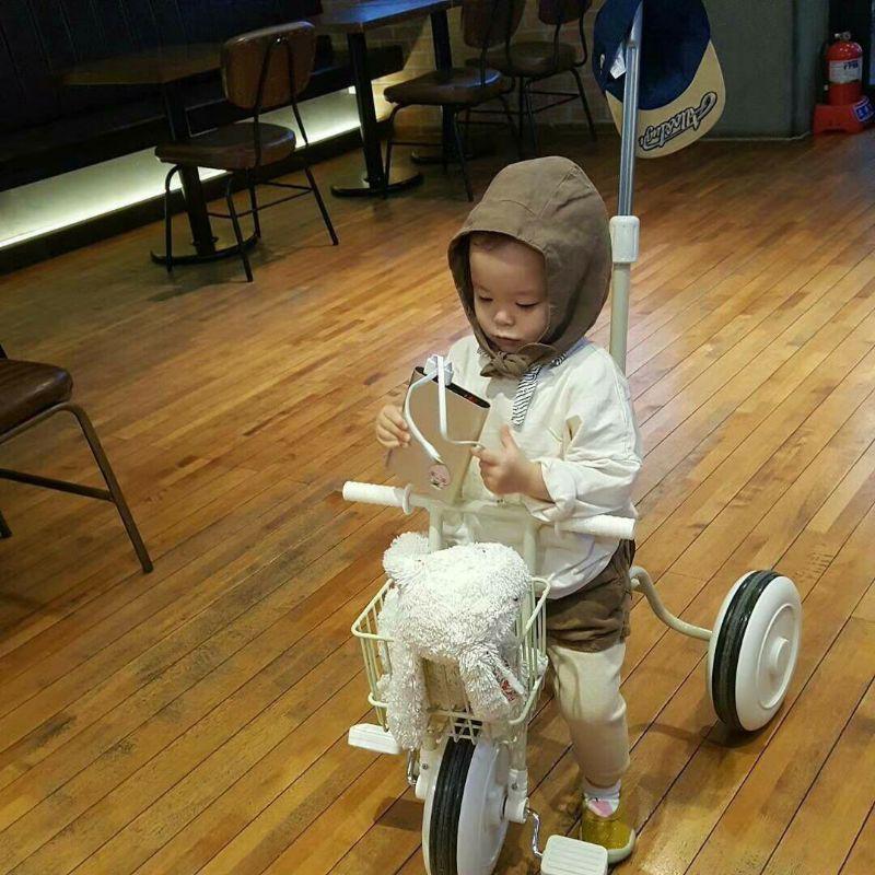 Xe đạp cho bé từ 1 đến 6 tuổi , Xe đạp 3 bánh cho bé 2 tuổi, 3 tuổi cao cấp, Xe đẩy cho bé