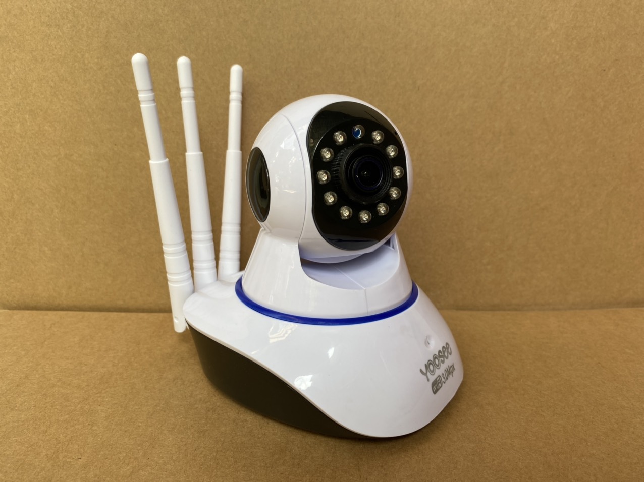 Camera wifi trong nhà Yoosee Z02T 2.0 Full HD, 3 râu, xoay 360 độ , tương tác 2 chiều, hỗ trợ thẻ nhớ lên đến 128G, cảnh báo chuyển động – Hàng nhập khẩu