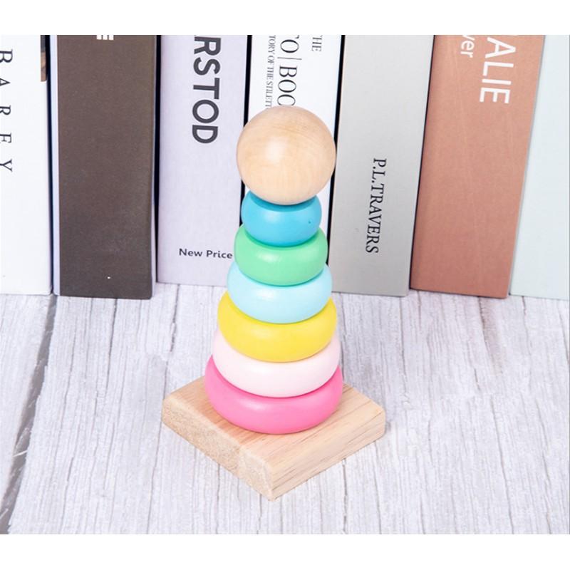 Tháp xếp chồng bằng gỗ