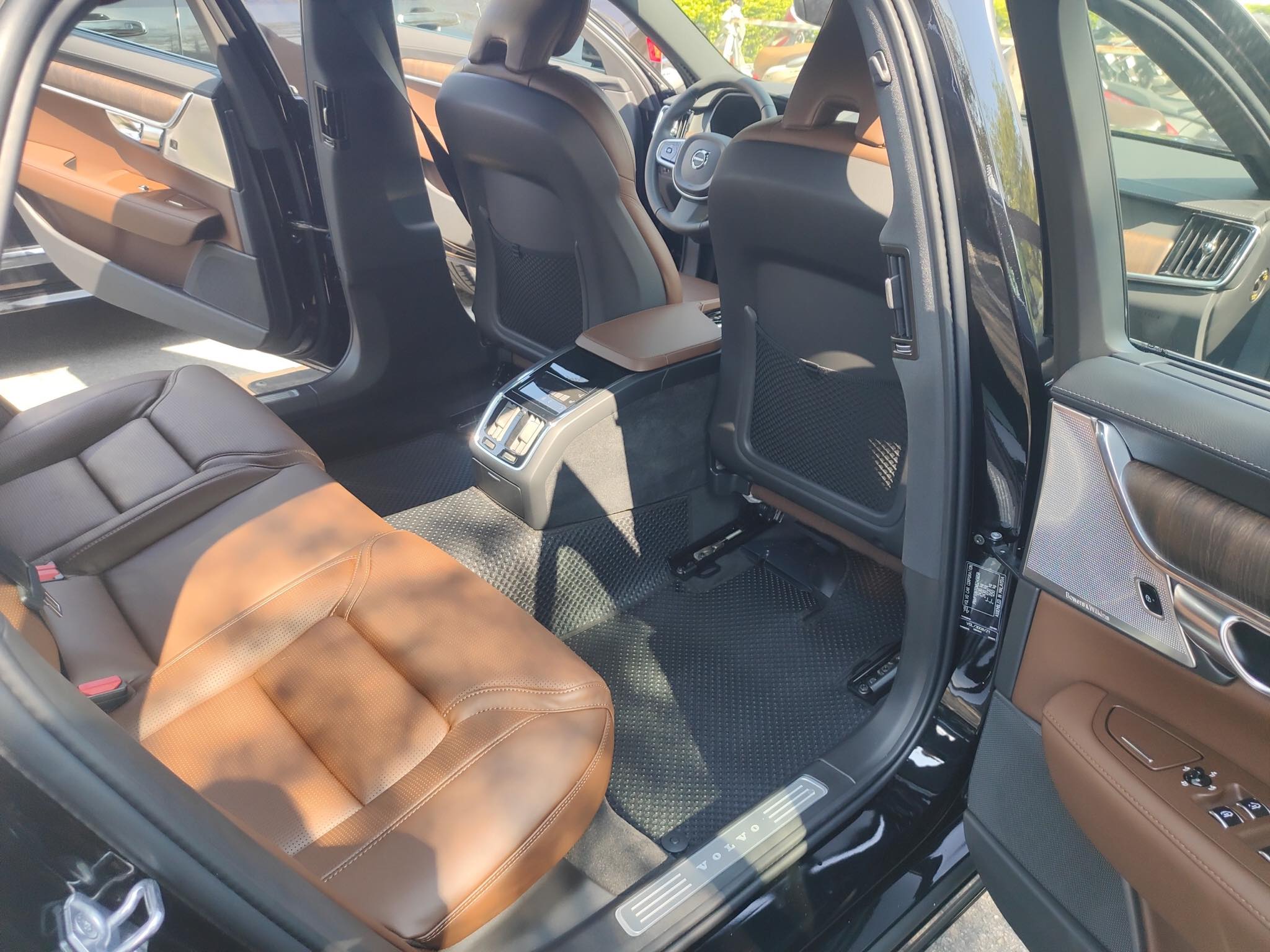 Thảm lót sàn ô tô KATA cho xe Volvo S90 Inscription/ LWB - Khít với sàn xe, Chống trơn, Không mùi, Không ẩm mốc
