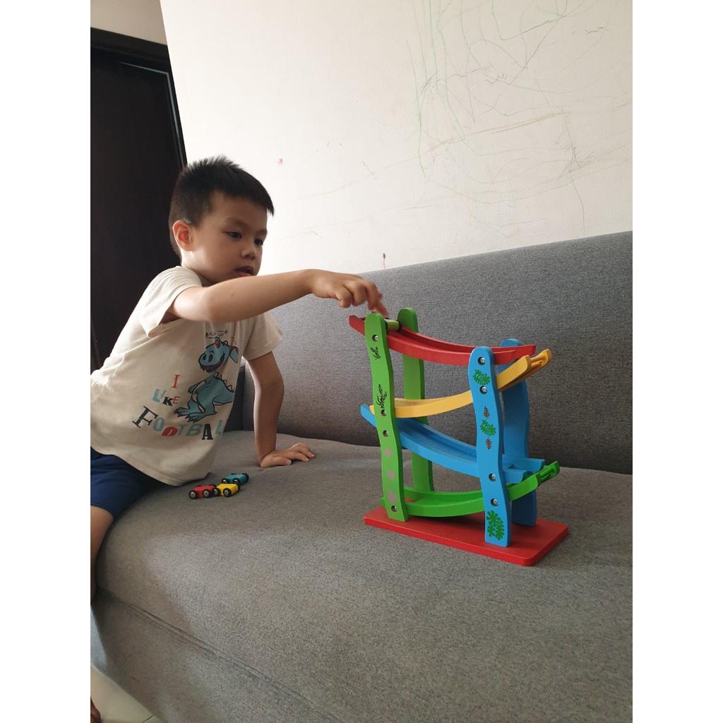 Đồ Chơi Gỗ Xe Cầu Trượt 4 Tầng Kèm 4 Xe Cho Bé - Xe Cầu Trượt Ziczac, Đường Đua Cầu Trượt Quán Tính