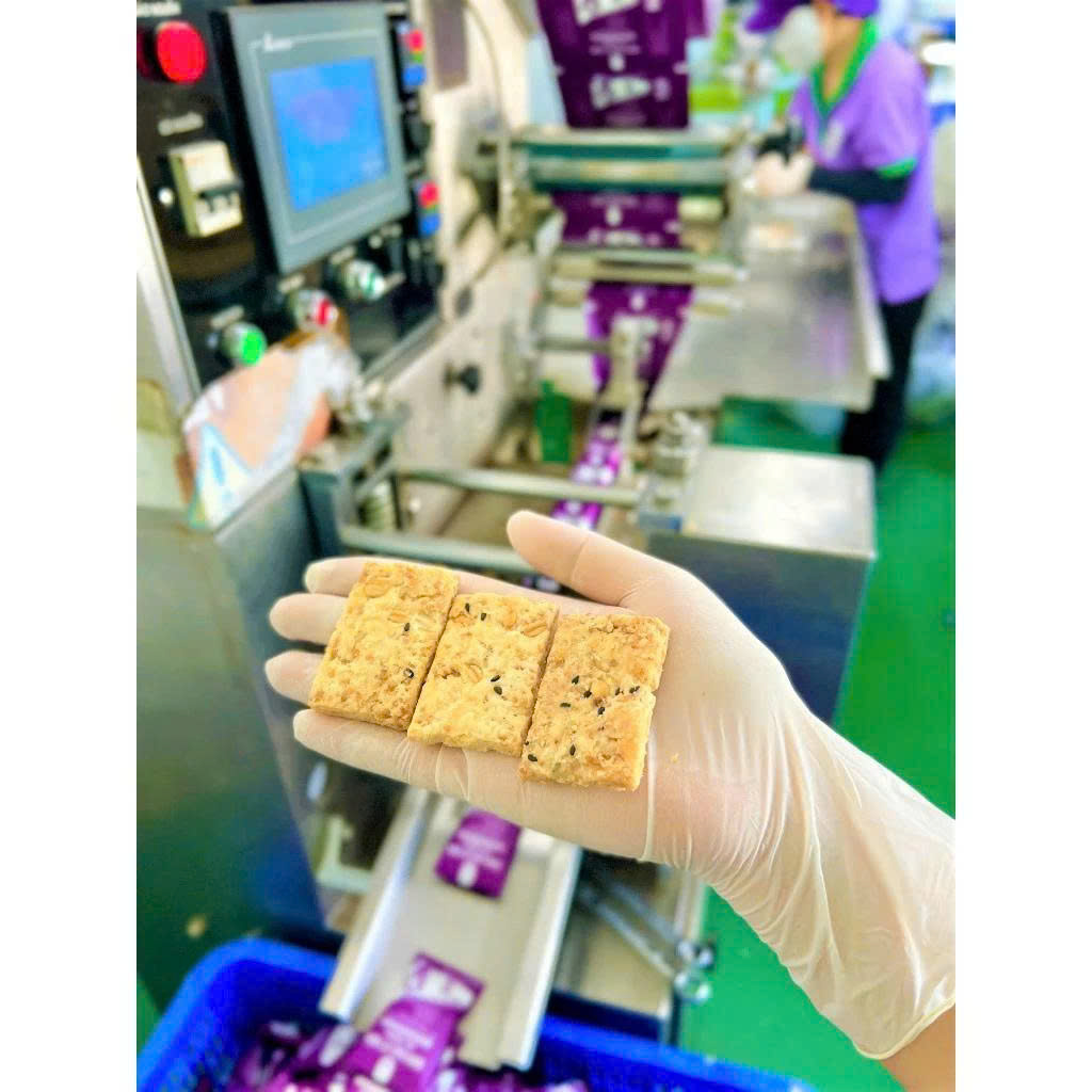 Bánh Mầm Hạt Yến Mạch Bh.Nong Hộp 150g/300g - Dinh Dưỡng Ăn Chay, Ăn Vặt Healthy, Ăn Dặm, Bữa Phụ, Bữa Sáng