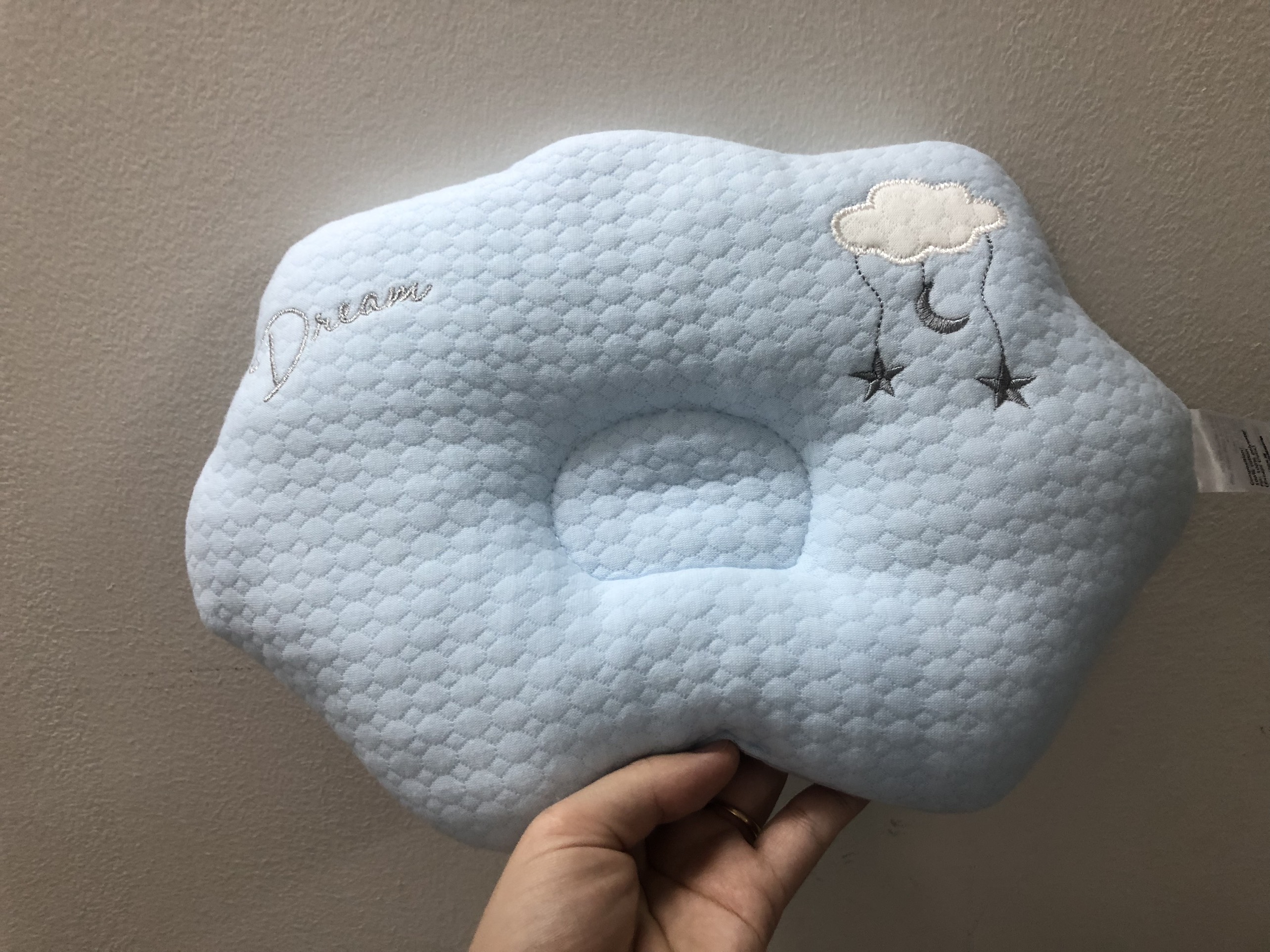 Gối bông Bonny mềm chống méo đầu, bẹp đầu, nghẹo cổ, còm lưng cho bé, gối cho trẻ sơ sinh