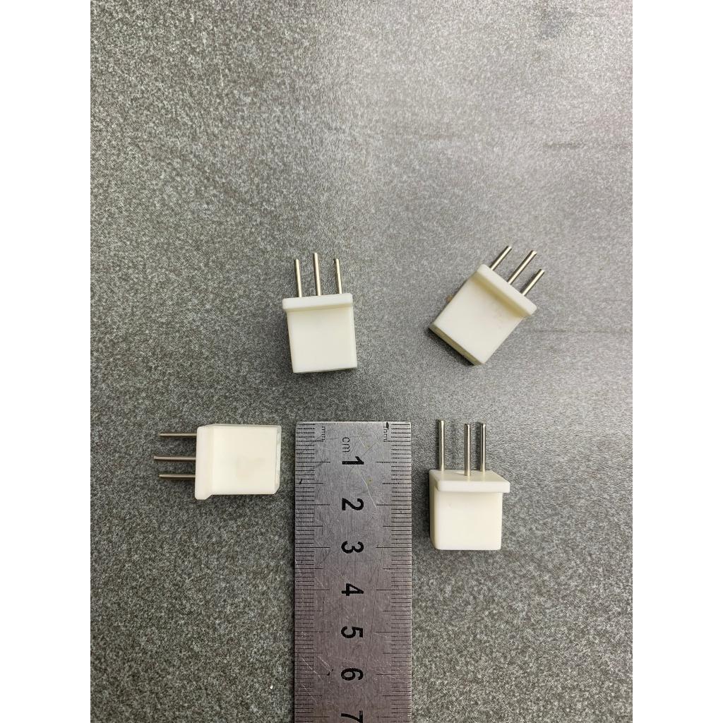 Combo 4 Chiếc Đinh cỡ lớn 4 Chân Chuyên Đóng Tường Treo Tranh Tiện Lợi Không Cần Khoan Vít