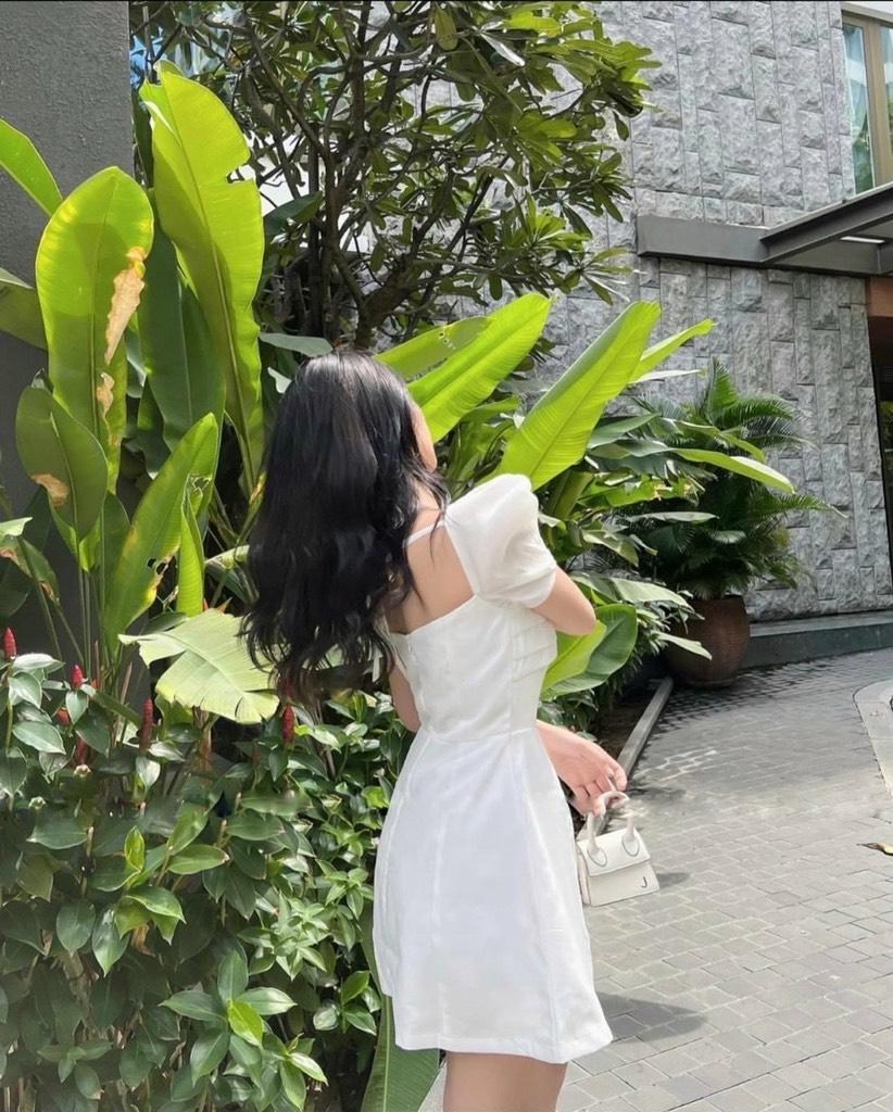 ĐẦM XÒE XẾP LI NGỰC TAY PHỐI KIẾNG 13333
