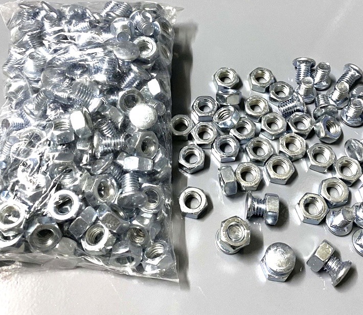 ỐC BẮT KỆ SẮT V LỖ ĐỰNG ĐỒ ĐA NĂNG ĐẦU TRÒN CỔ VUÔNG M6 x 18, M8 x 15 _ THEO BỘ