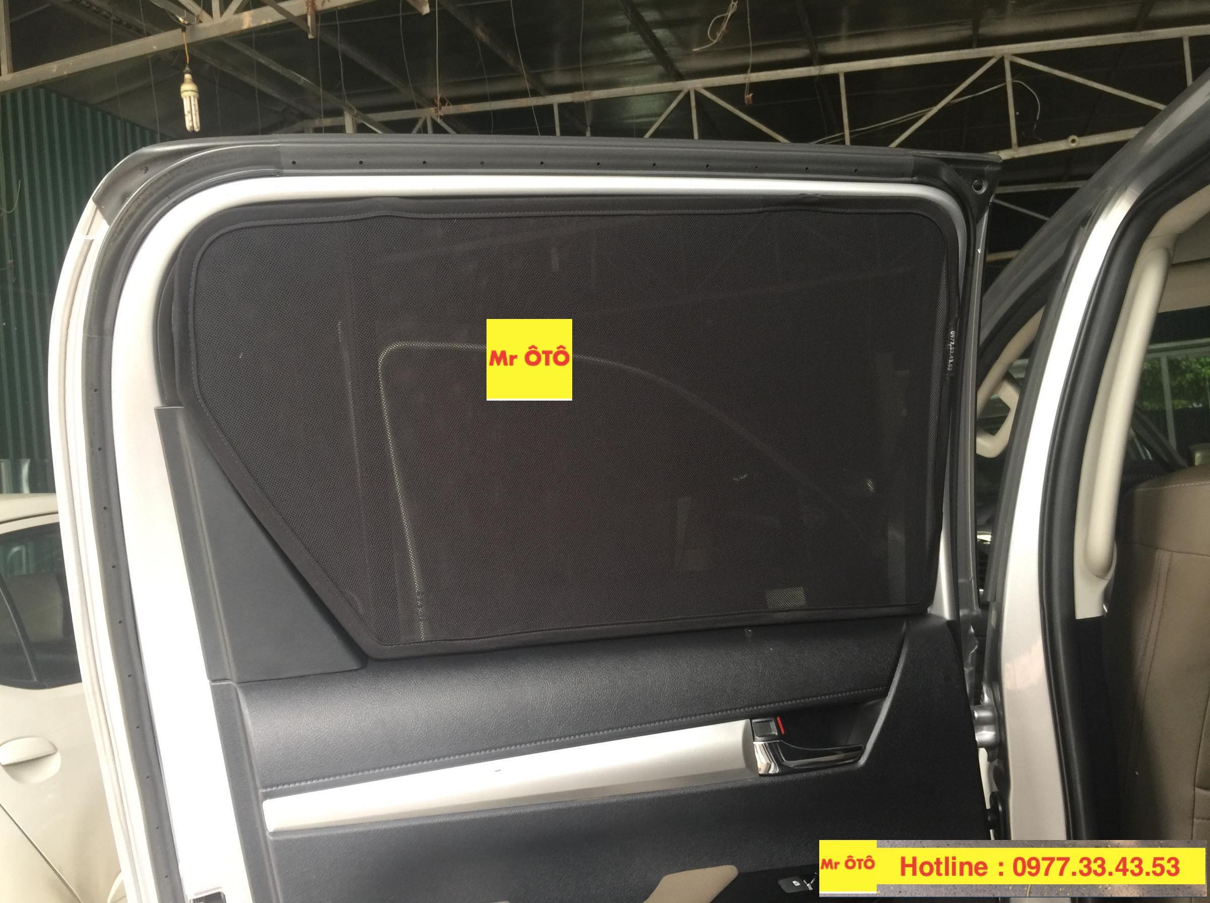 Rèm Che nắng xe Toyota Hilux 2015-2018 loại 1 có hút nam châm, Vải dày dặn, chống nắng tuyệt đối