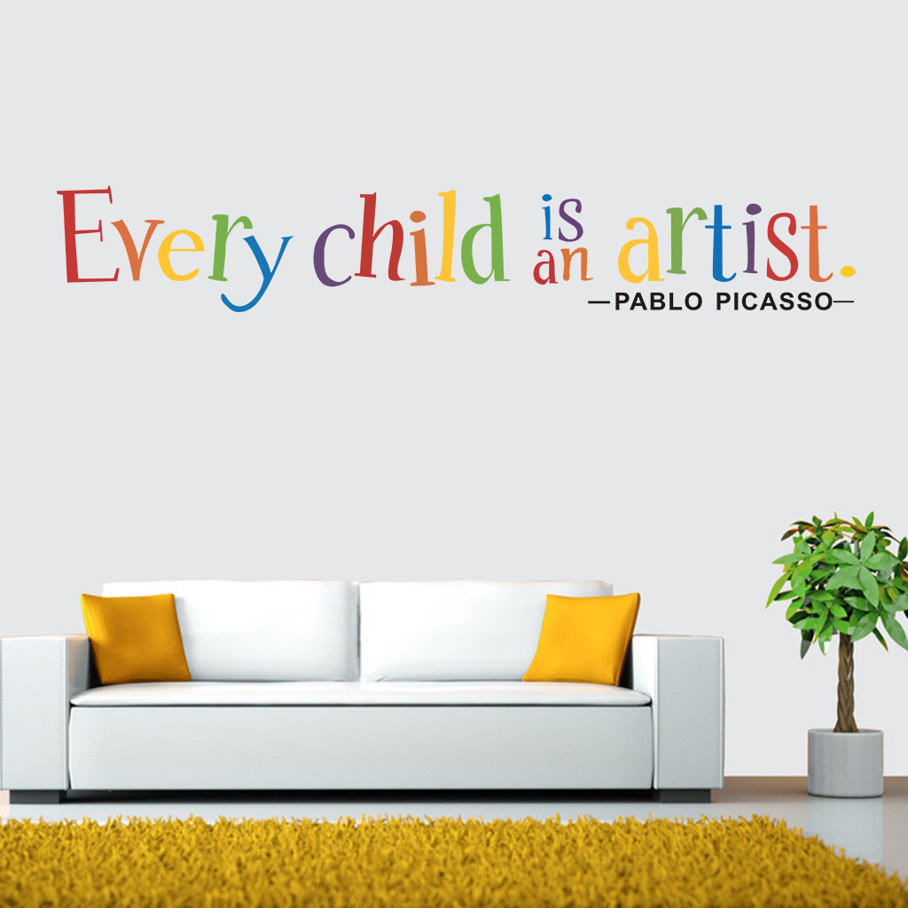 Decal dán tường &quot;Every child is an artist&quot; (9 x 55 cm)