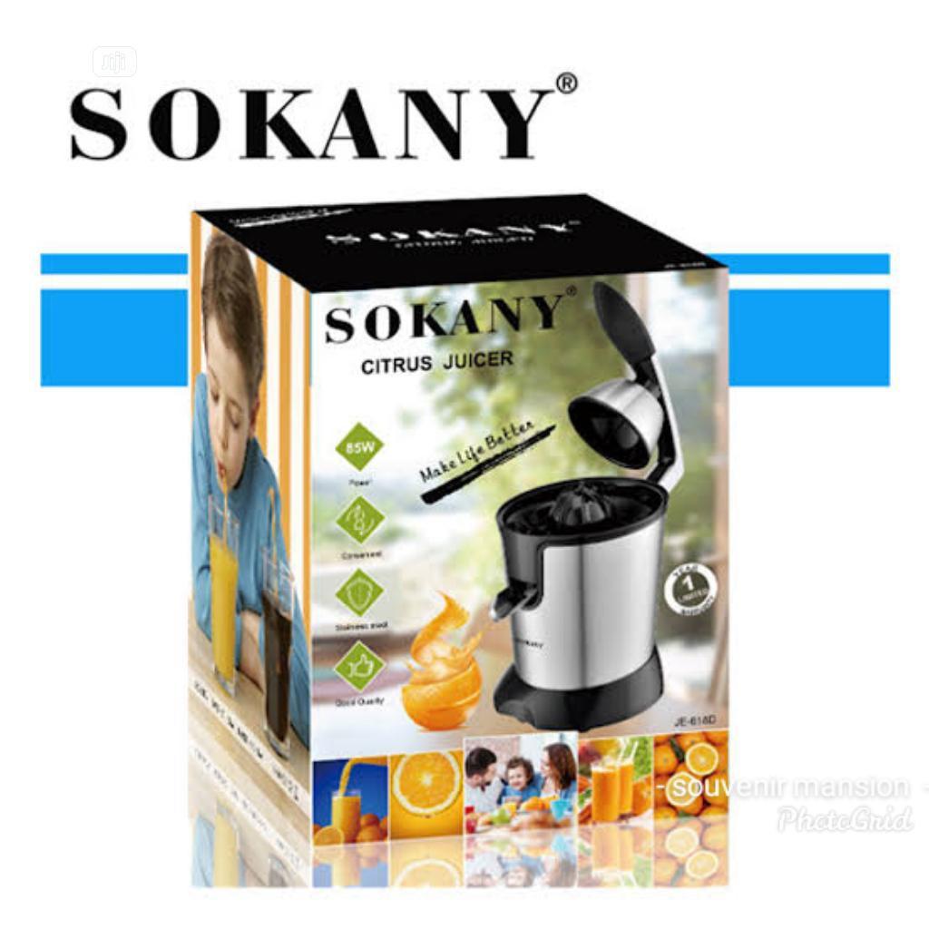 Máy vắt cam, máy ép cam Sokany623D dung tích 700ml, công suất mạnh mẽ 45W màu xám