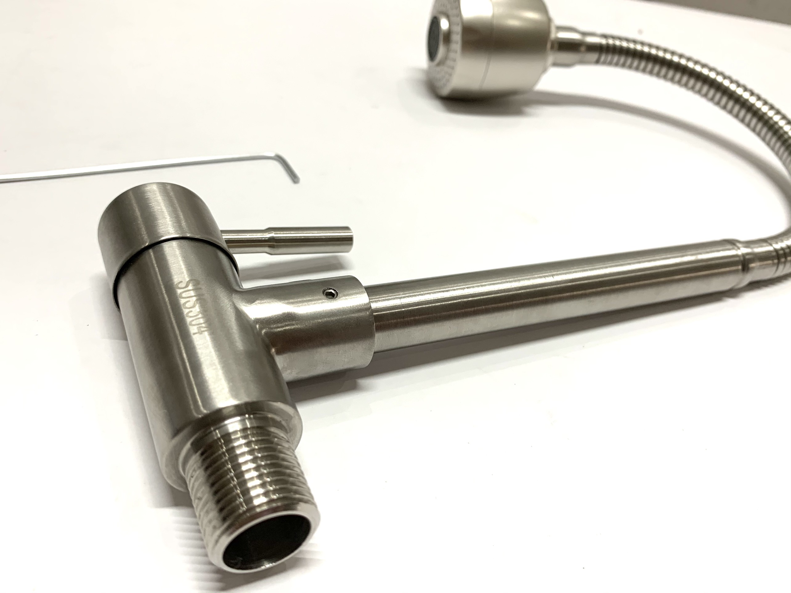 Vòi rửa chén lạnh âm tường Inox SUS 304, cần lò xo mềm