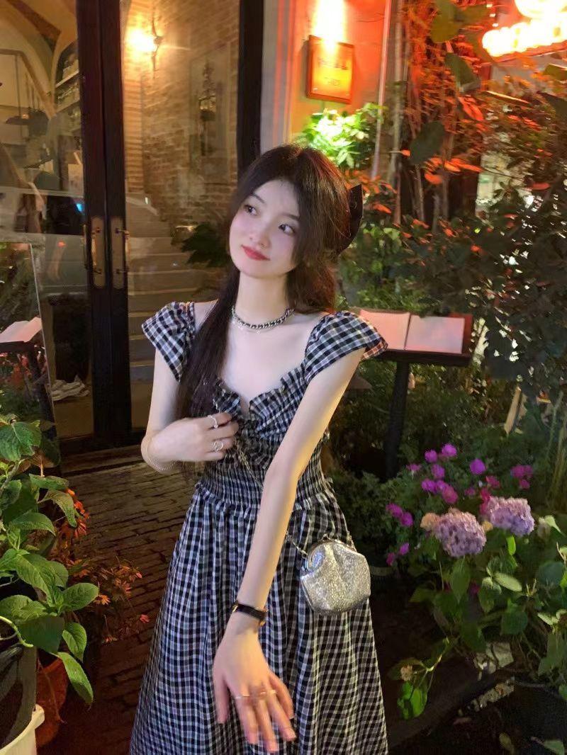 DIYIWEI Cao cấp Hepburn Wind Tea Break French Sleeves Sling Dress Trẻ em mùa hè thắt lưng váy dài màu đen 2023