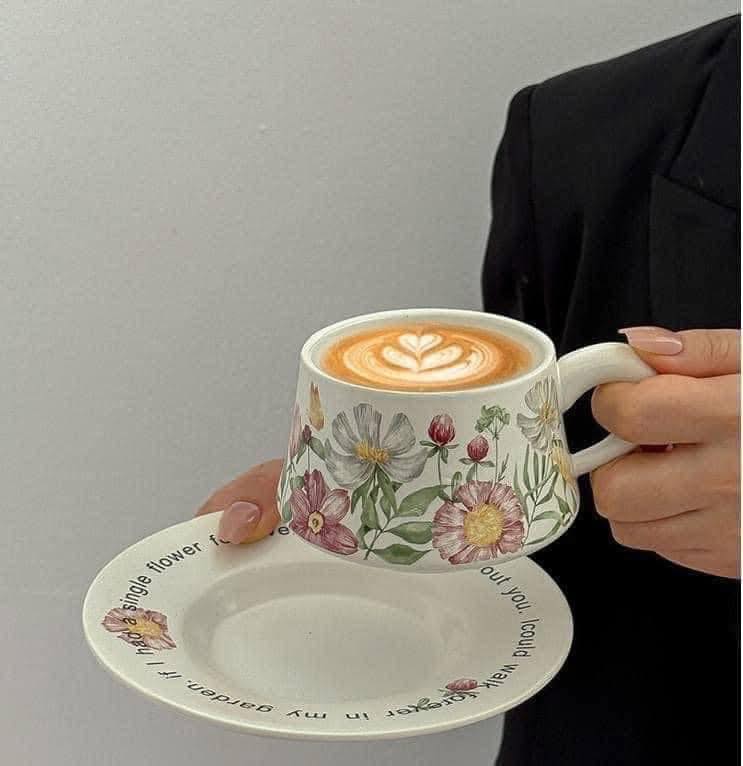 Bộ Sứ Cao Cấp Hoa Mùa Xuân Vintage (bộ gồm: Tách trà, đĩa lót tách trà + giỏ sứ + cốc sứ + ấm trà sứ) Hàng chính hãng