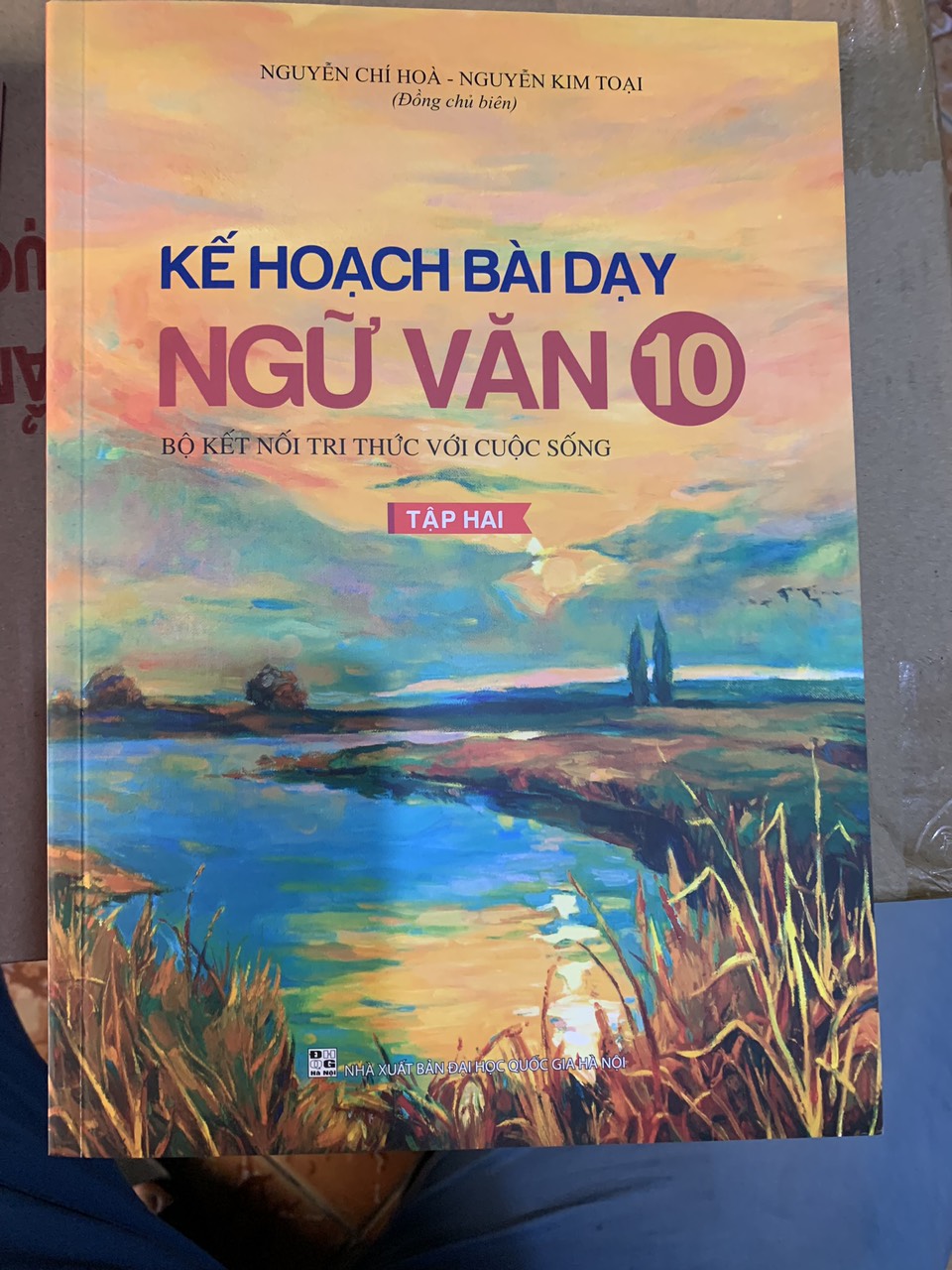 Sách - Kế Hoạch Bài Dạy Ngữ Văn 10 Tập 2 (Bộ kết nối tri thức với cuộc sống)