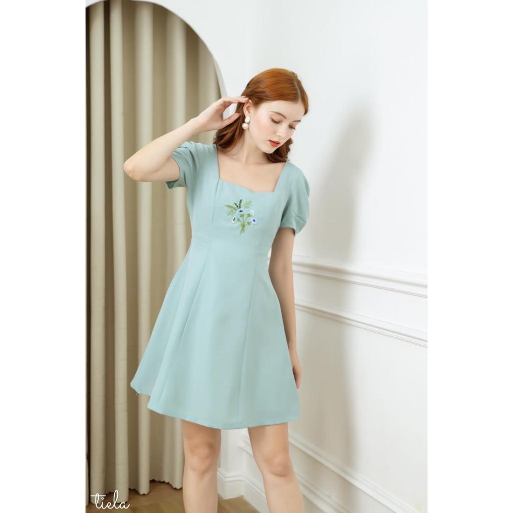 TIELA Đầm váy thêu hoa giữa ngực - Tina Dress