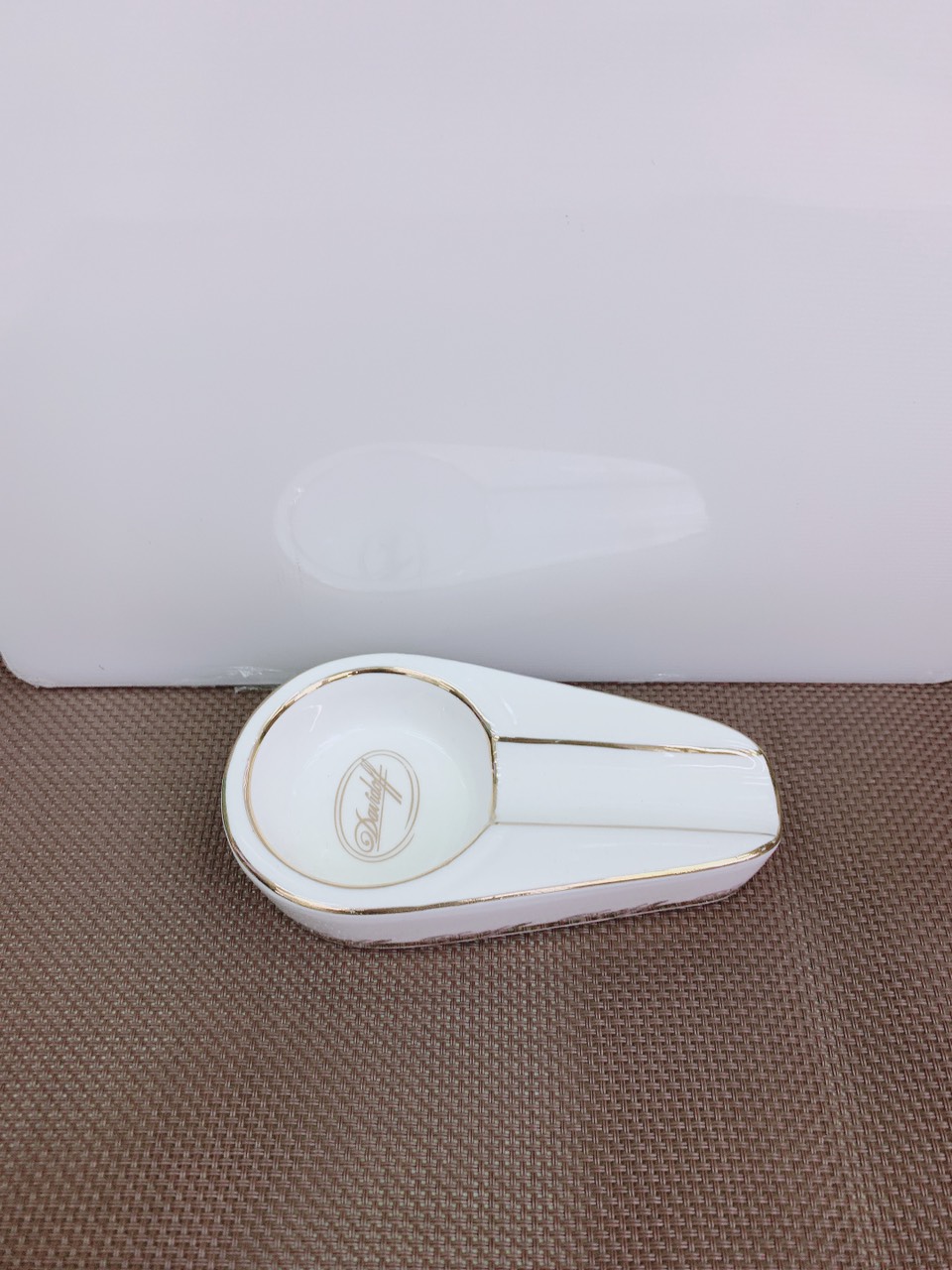 Gạt tàn xì gà 1 điếu bằng sứ cao cấp - ANTH308