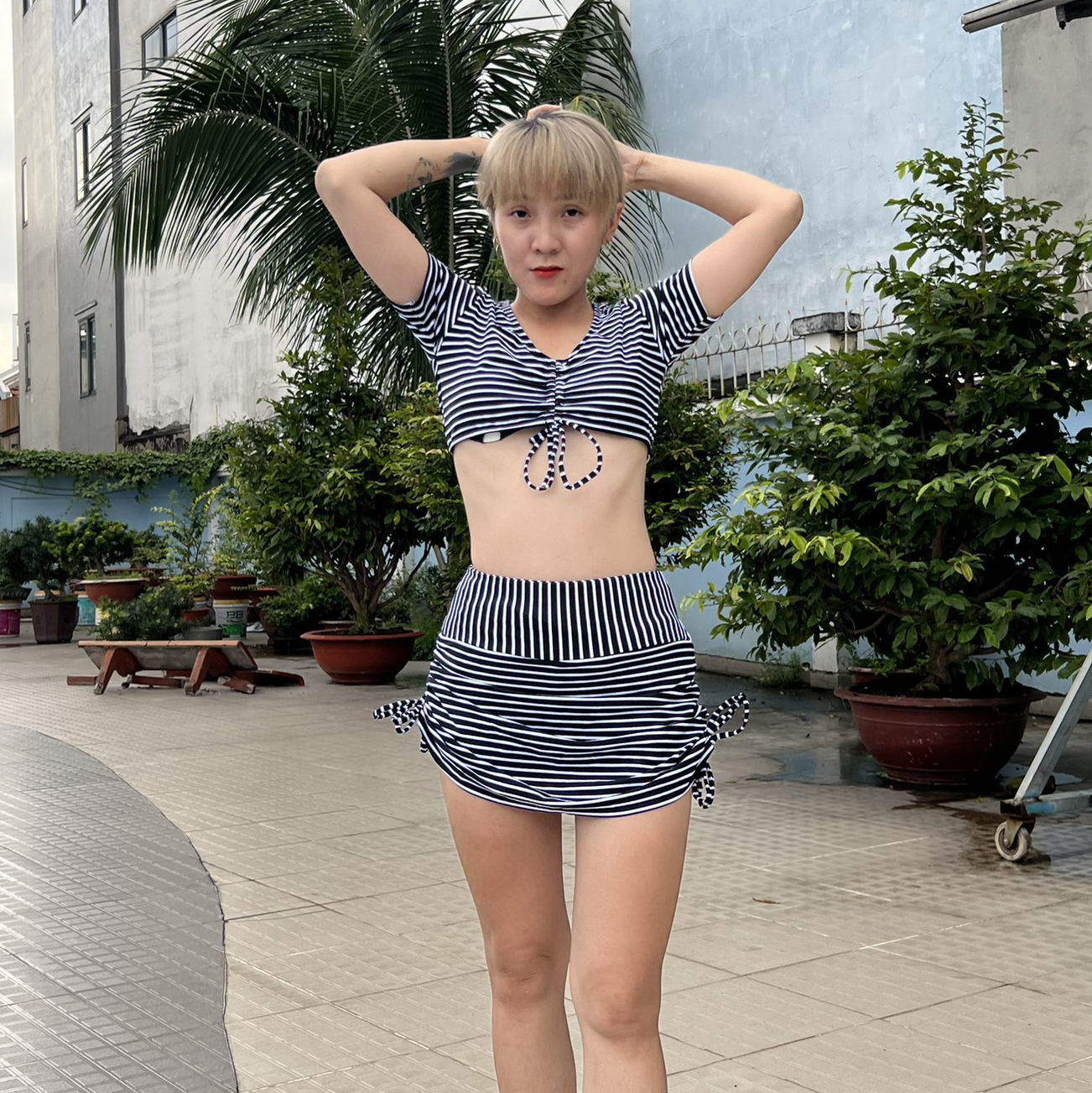 Đồ bơi nữ bikini 2 mảnh kín đáo tay ngắn áo croptop phối quần chân váy cạp cao dây rút tôn dáng đi biển QP015