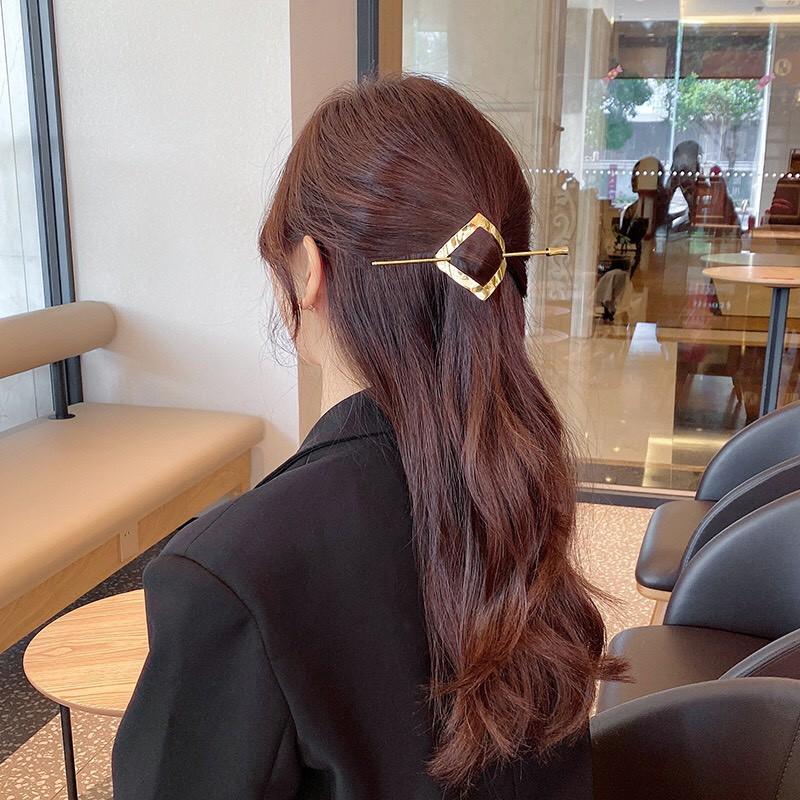 KẸP TÓC KIM LOẠI PHỐI TRÂM CÀI SIÊU SANG HOT TREND Tatitava