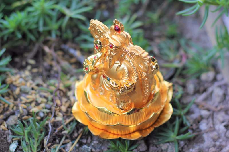 Tượng thần tài hợp kim