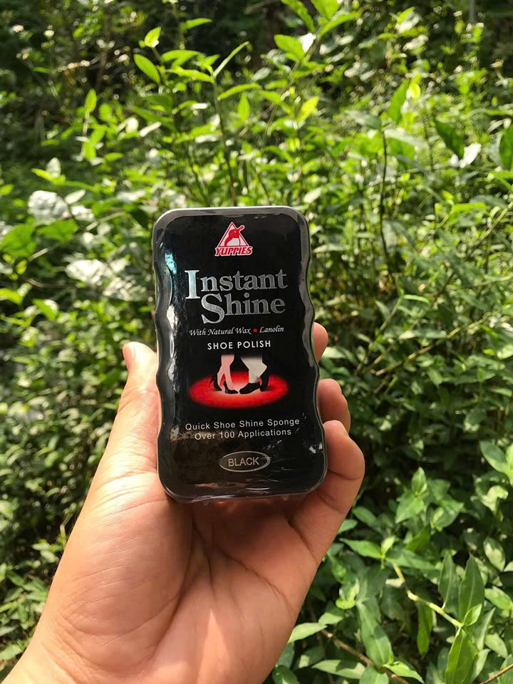 Xi tạo bóng Instant Shine, chuyên để tạo bóng cho đồ da thật, giả da, gỗ, nhựa và các bề mặt khác