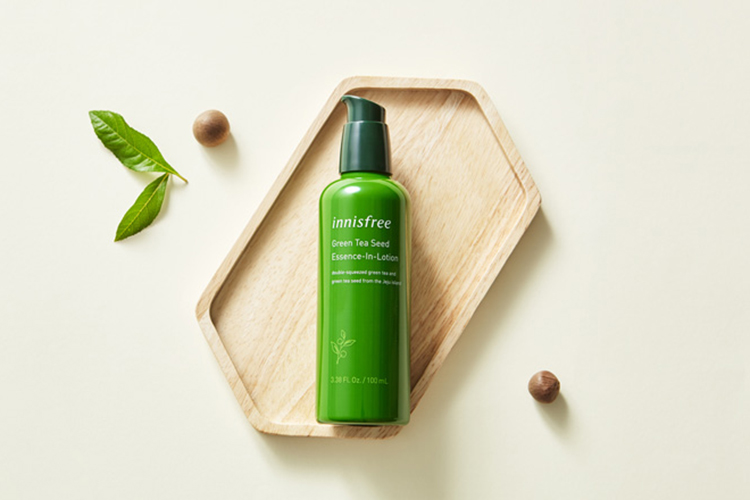 Sữa dưỡng kết hợp tinh chất 2 trong 1 từ trà xanh và dầu hạt trà xanh tươi Innisfree Green Tea Seed Essence in Lotion 100ml - NEW