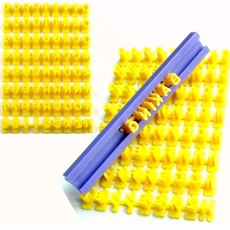 Khuôn cắt bánh quy ANAEAT dạng nhấn bằng nhựa họa tiết chữ và số