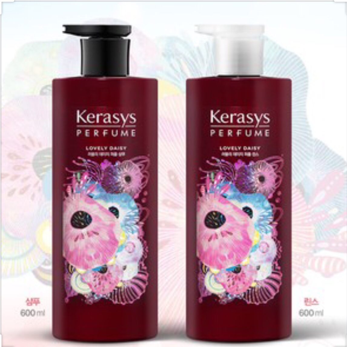 Dầu gội nước hoa hương cúc rừng và xạ hương Kerasys Lovely Daisy Hàn Quốc 600ml tặng kèm móc khóa