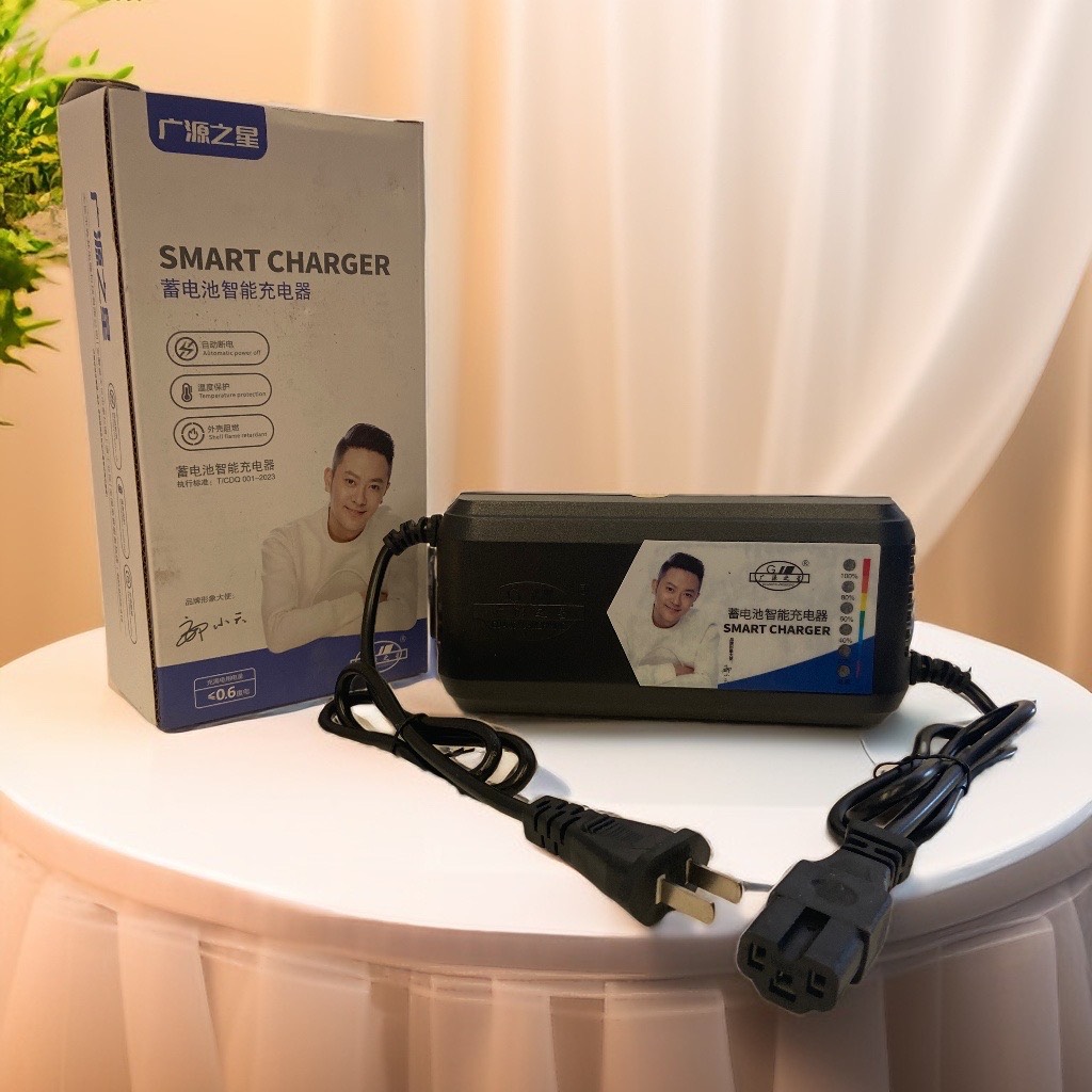 Sạc xe điện CHANGER, có vạch báo, thống số sạc rõ ràng, phù hợp với xe đạp điện và xe máy điện