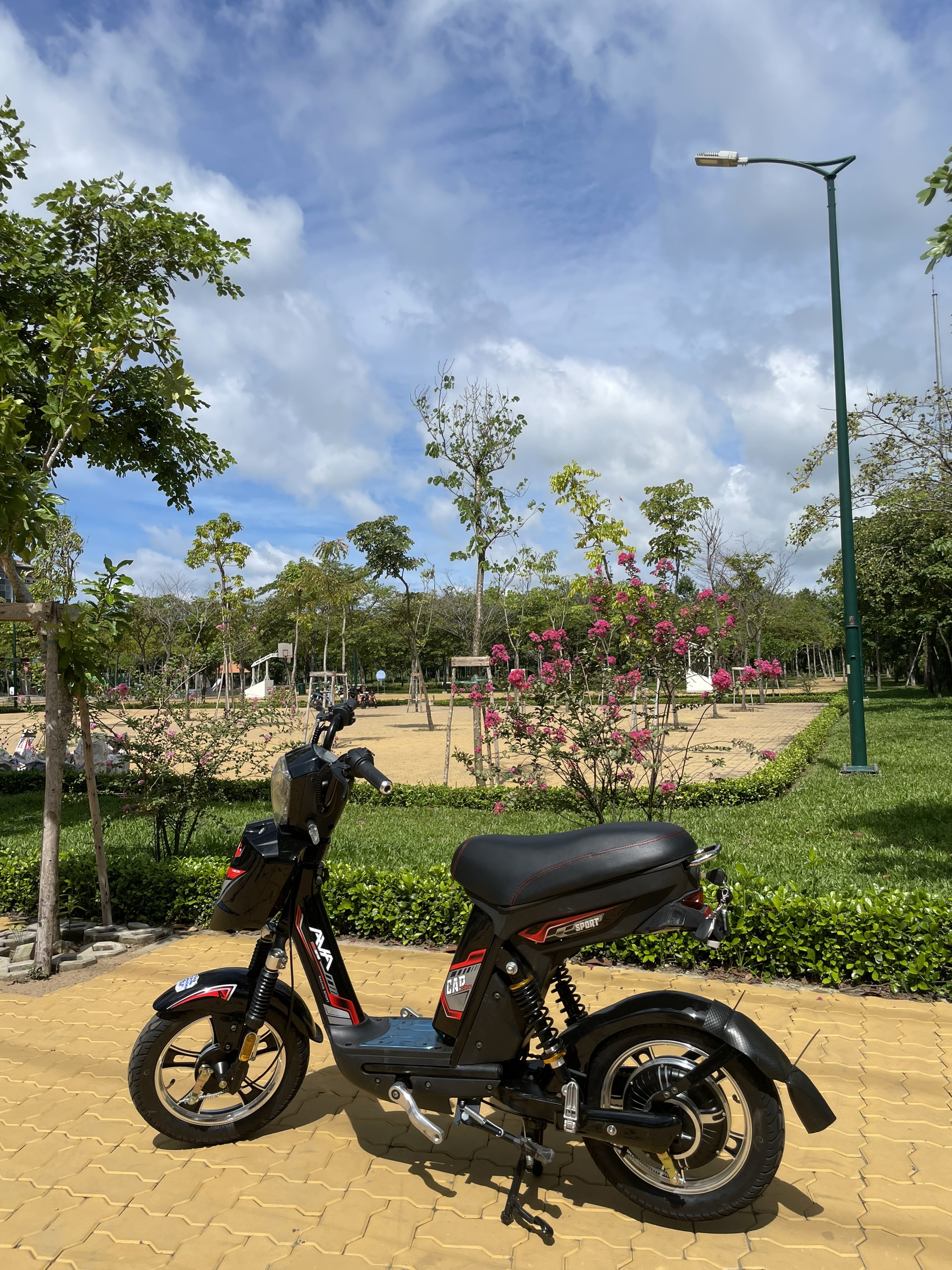 XE ĐẠP ĐIỆN AZI Z7 14inch