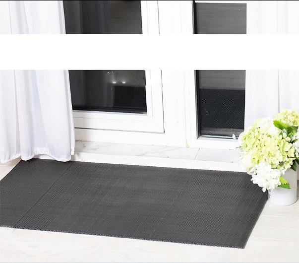 Thảm nhựa trải sàn, thảm nhựa lưới chống trơn trượt dùng để bảo vệ sự an toàn cho gia đình khổ 1.2 mét vuông