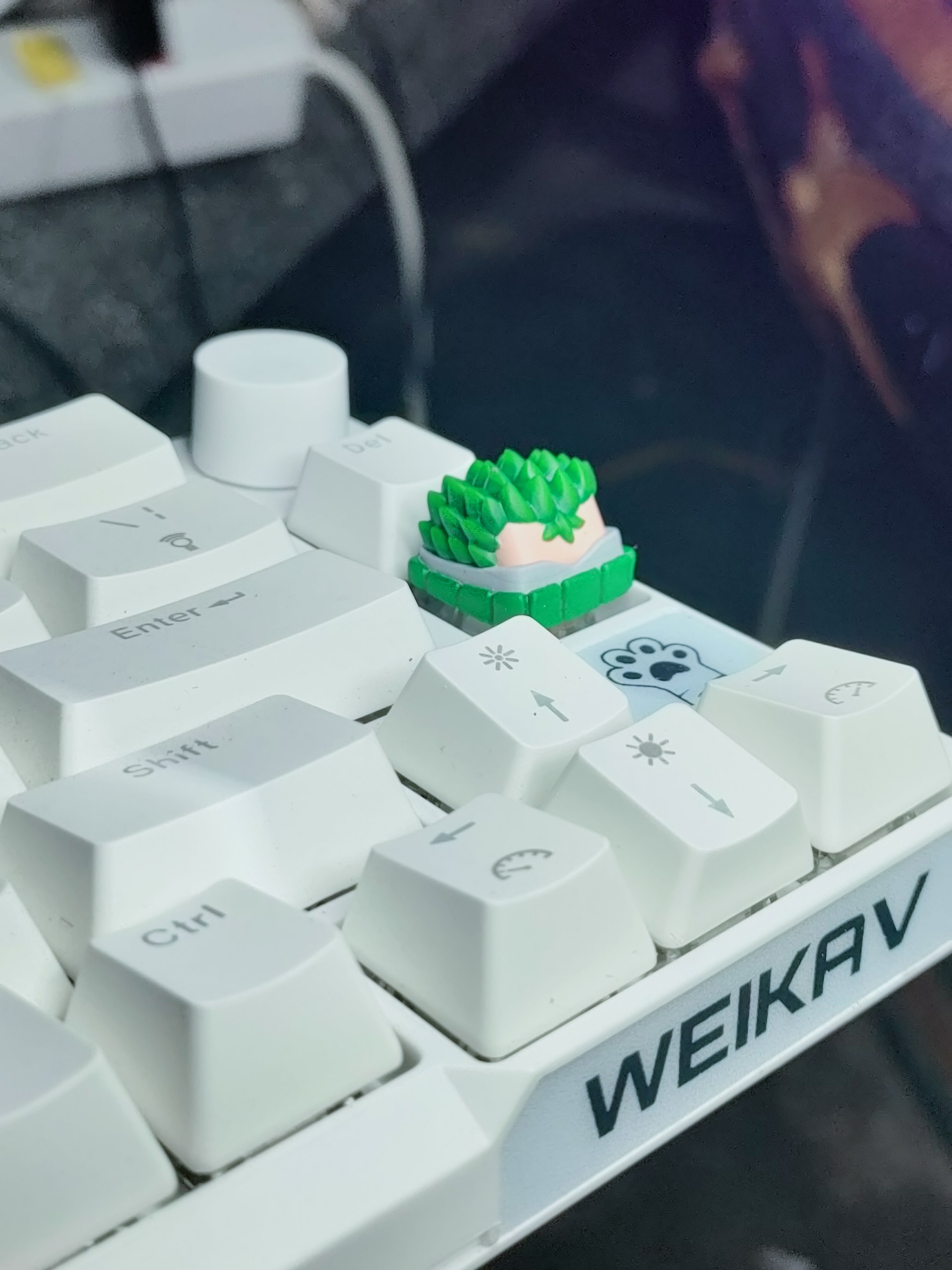 Keycap aristan onepiece (zoro) trang trí bàn phím cơ