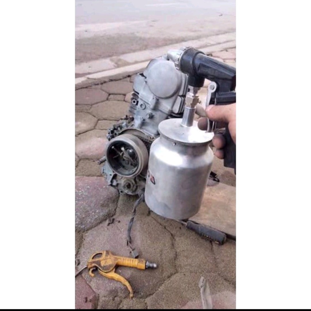 Máy phun cát khô mini dùng hơi