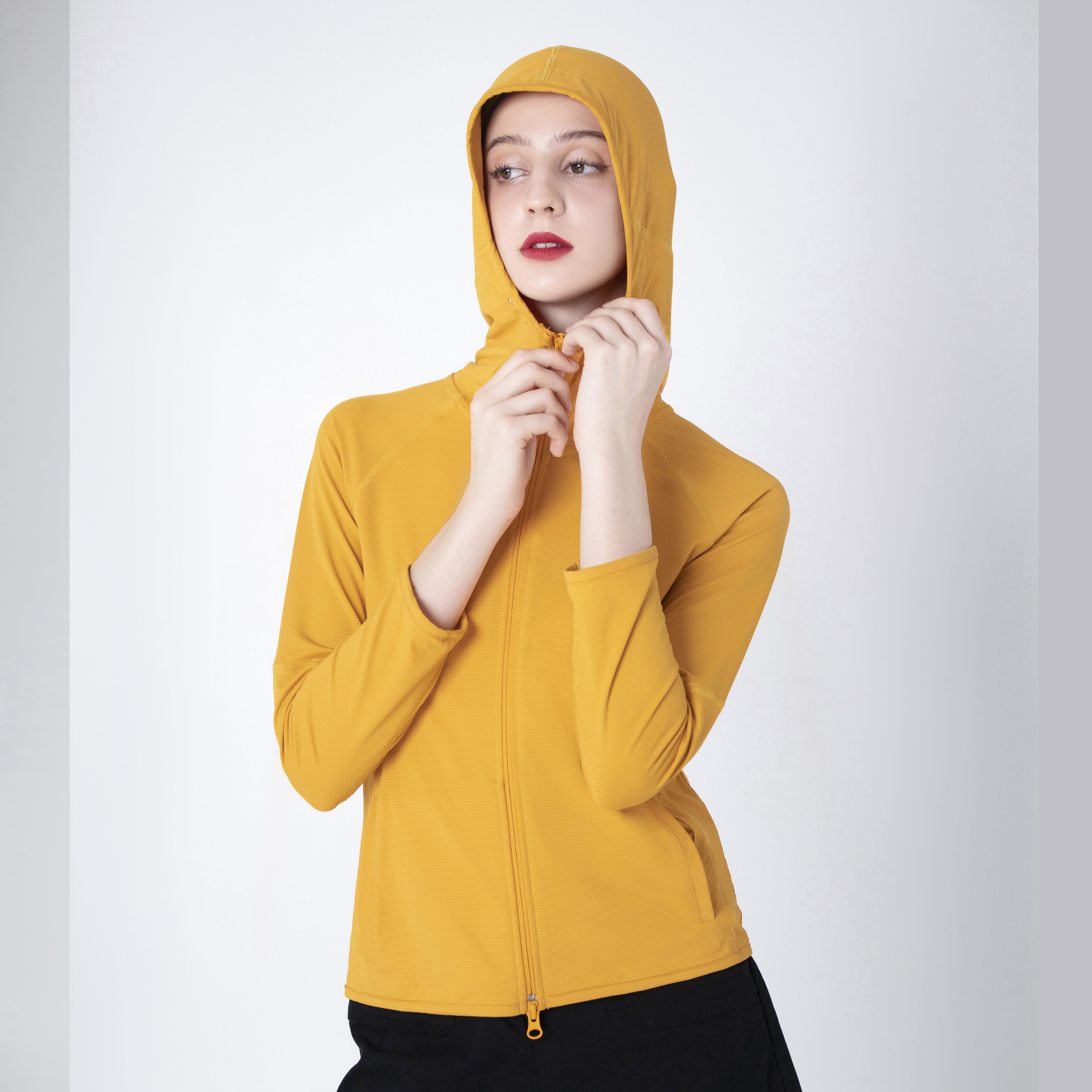 Áo Khoác Nữ Đi Nắng Sure Pro 2 với công nghệ chống tia UV ngăn cản tia bức xạ từ ánh sáng mặt trời có hại cho da của bạn