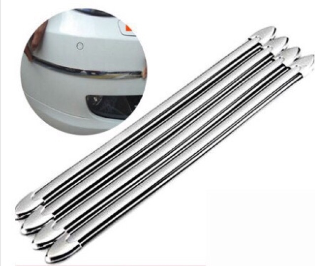 Bộ 4 miếng Cao su mạ Bạc dán Chống Va Đập 4 Góc Xe trước và sau Ô Tô dài 40cm