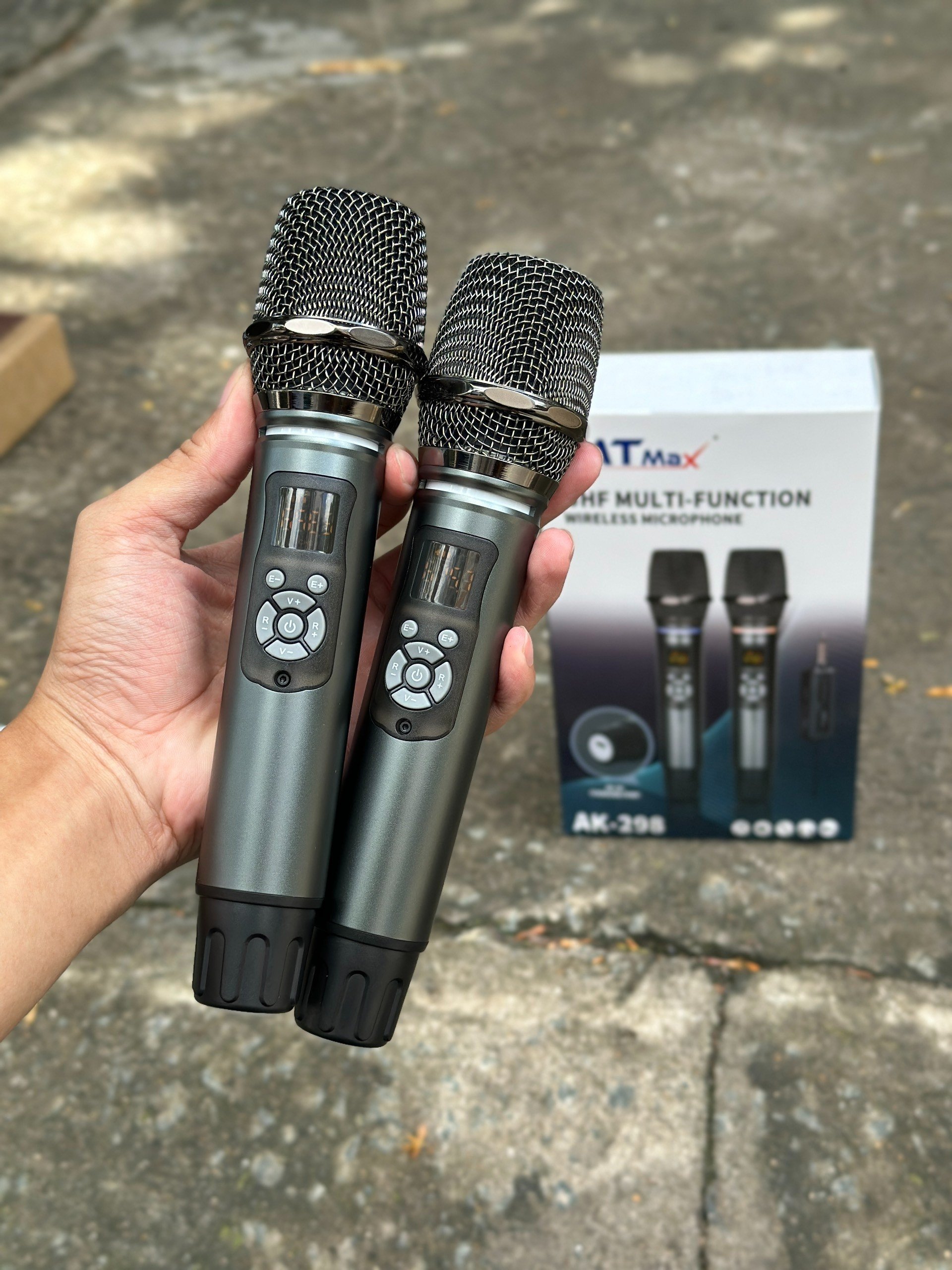 MTMax AK298 - Micro Không Dây Cao Cấp Chính Hãng, Chống Hù Rè Hiệu Quả, Hỗ Trợ Nâng Giọng Hát Khi Hát, Bảo Hành Đến 12 Tháng Hàng Chính Hãng