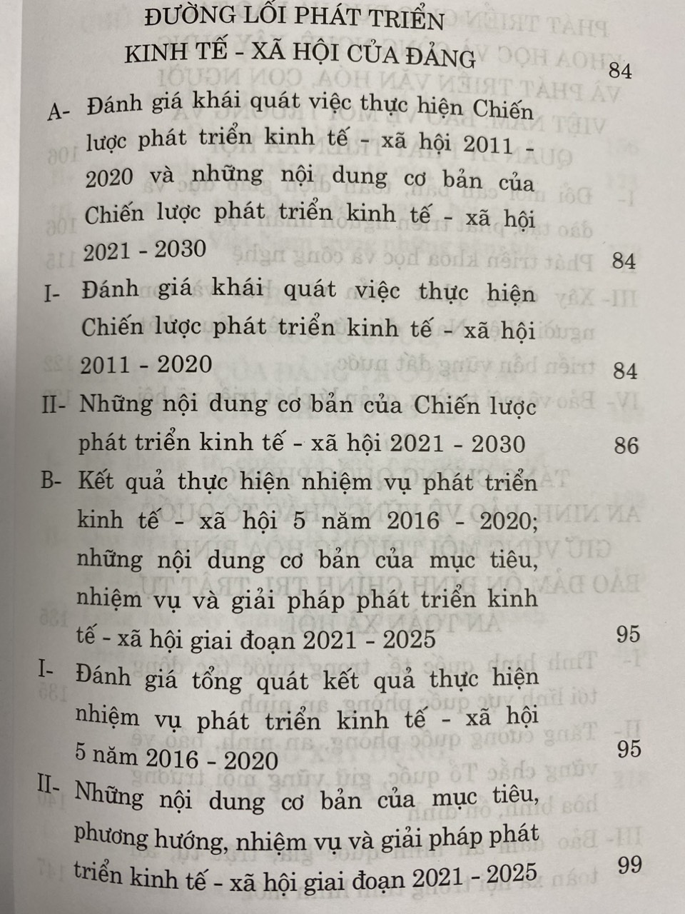 Tài liệu bồi dưỡng lý luận chính trị dành cho đảng viên mới (Xuất bản lần thứ 20 có sửa chữa, bổ sung)