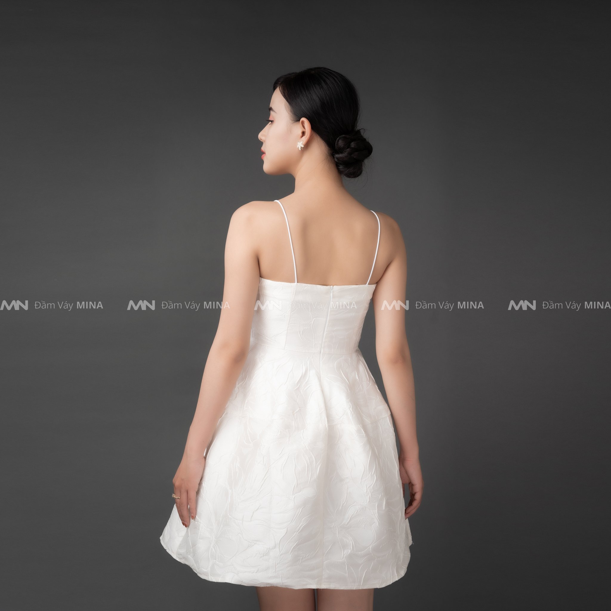 Đầm hai dây dáng xoè nơ ngực gấm dự tiệc đi chơi dạo phố sang trọng - MN126 - Đầm Váy Mina