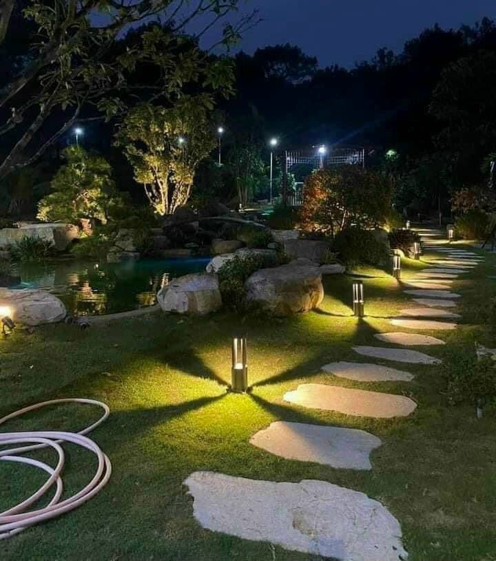 Đèn LED Trang Trí Sân Vườn Hình Trụ Cao Cấp Chiếu Sáng Lối Đi, Trang Trí Dẫn Lối Công Viên, Biệt Thự Sân Vườn