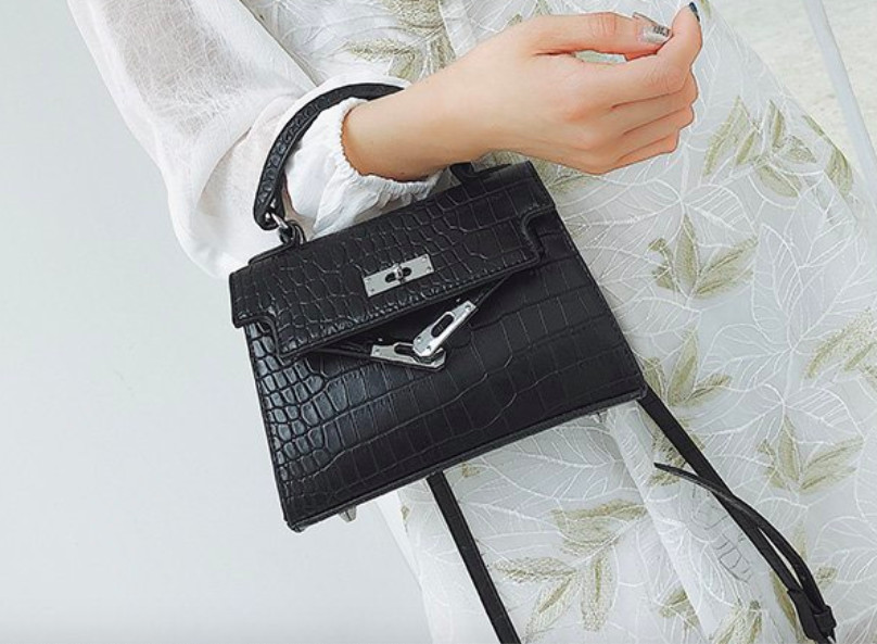 Túi xách đeo chéo nữ đẹp