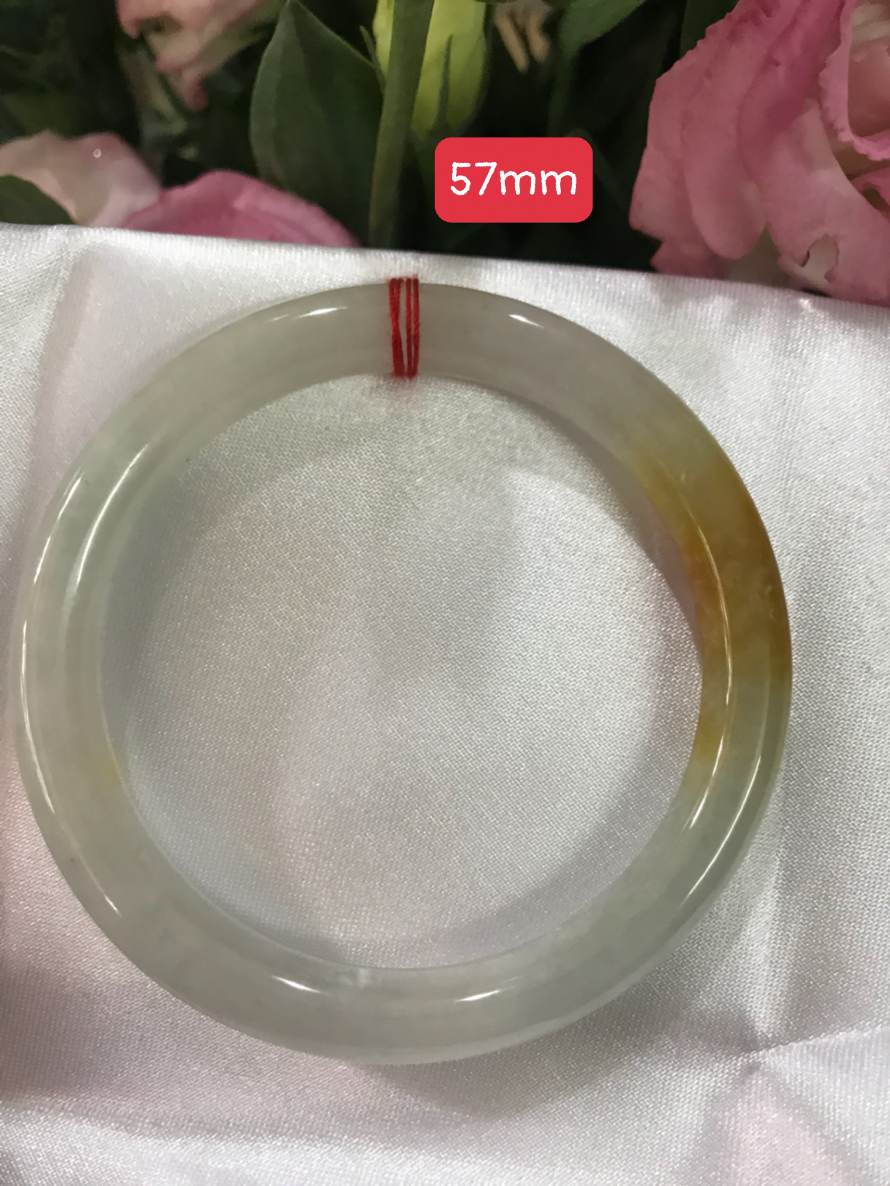 Vòng Cẩm Thạch mới Trắng Vàng Bóng đẹp Ni 57mm Chột 8mm Nữ mạng kim mạng thổ 55kg đến 65kg đeo dễ thương xinh xuất sắc ạ