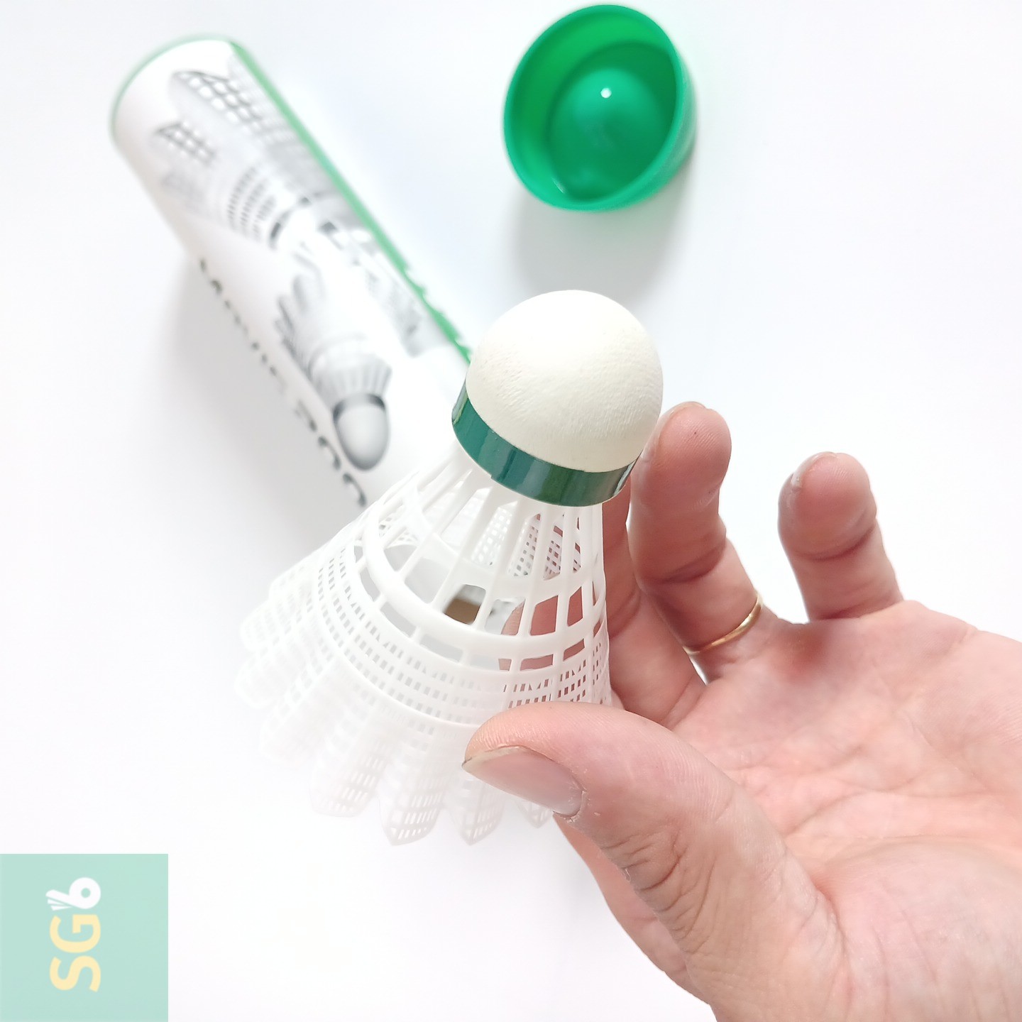 Cầu nhựa Yonex Mavis 2000 chính hãng