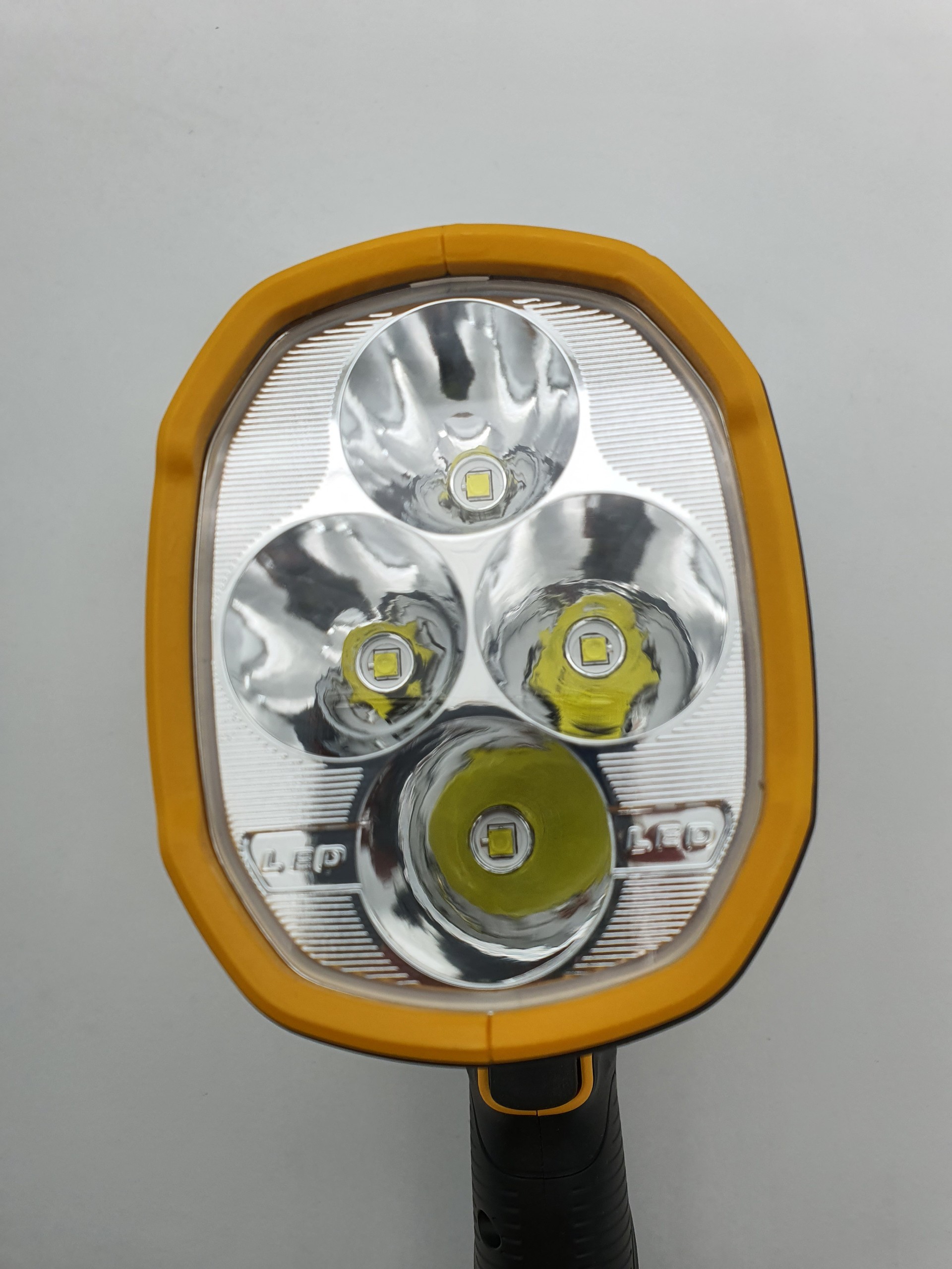 Thân Đèn Led 1500 Lumen Pin Cầm Tay 20v Dewalt DCL043 Type 2