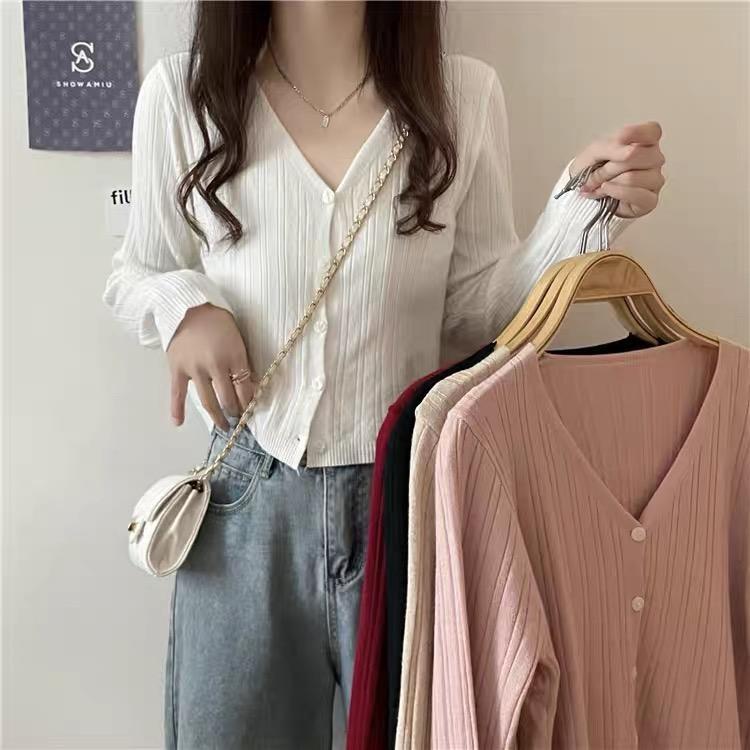 MS903 Áo len nữ cổ tim cài cúc dệt kim nhẹ nhàng